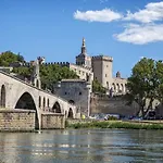 & Restaurant De Charme - La Begude Saint-pierre 4* Вер-Пон-дю-Гар