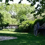 & Restaurant De Charme - La Begude Saint-pierre Отель