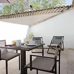 & Restaurant De Charme - La Begude Saint-pierre Отель