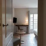 & Restaurant De Charme - La Begude Saint-pierre Отель 4*