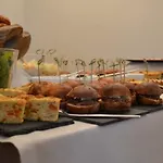 & Restaurant De Charme - La Begude Saint-pierre Вер-Пон-дю-Гар