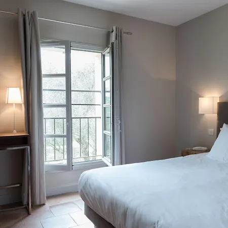 & Restaurant De Charme - La Begude Saint-pierre 4*