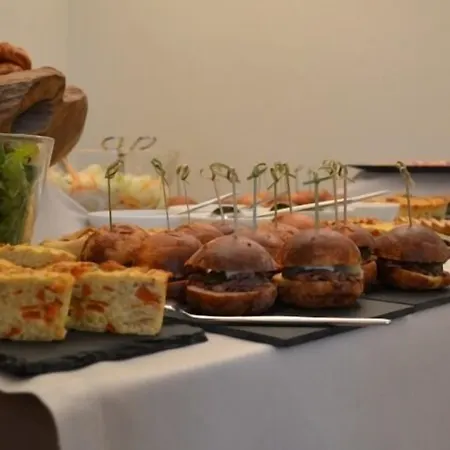 & Restaurant De Charme - La Begude Saint-pierre فير بونت دي غارد