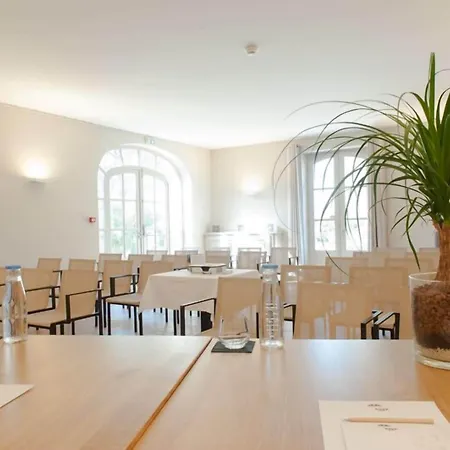 & Restaurant De Charme - La Begude Saint-pierre