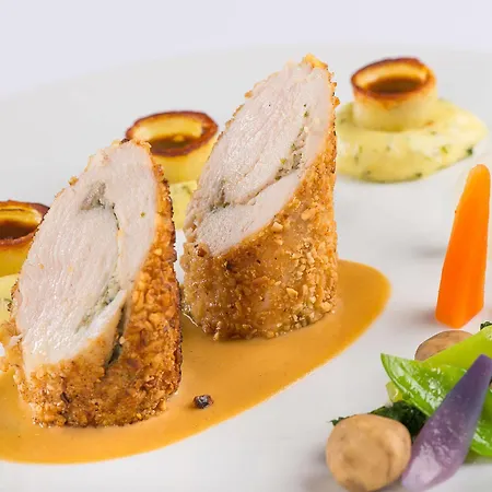 & Restaurant De Charme - La Begude Saint-pierre Отель 4*
